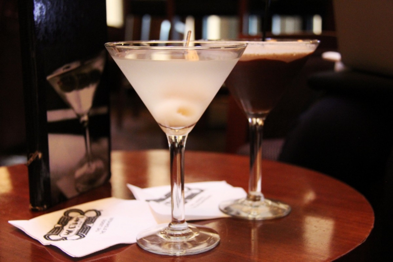 brasserie-VILLENEUVE LOUBET-min_martini_bar_lychee_chocolate_alcohol_liquor_happy_hour_happy-910161